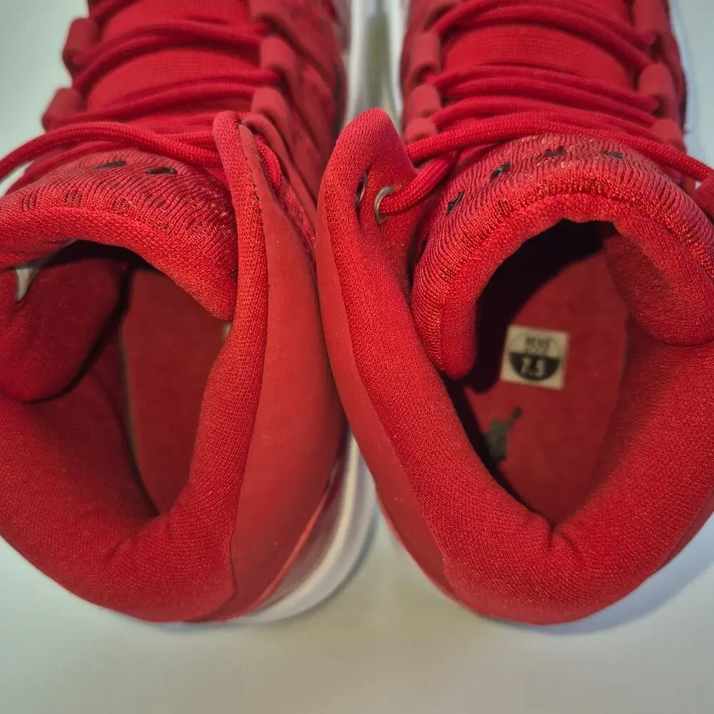 JORDAN "Max Aura" Red Basketball Shoes Mens Size 7.5 - Picture 6 of 12